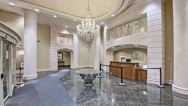 23 Lorraine DR #705, Toronto C07, ON M2N 6Z6