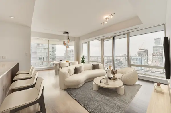 180 University AVE #3205, Toronto C01, ON M5H 0A2