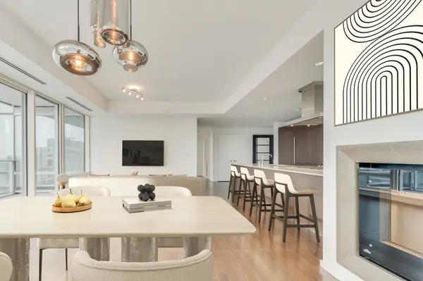 180 University AVE #3205, Toronto C01, ON M5H 0A2