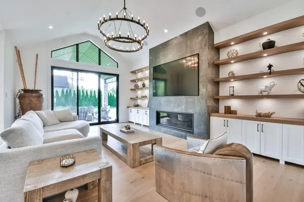 1 Morrison PL, Springwater, ON L9X 2A6