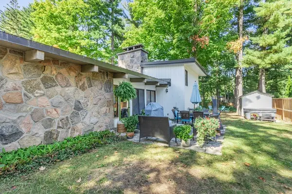 224 Mccrea DR, Clearview, ON L0M 1S0