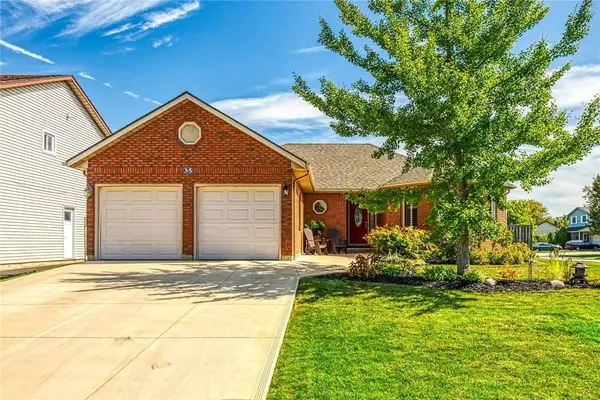 35 Highland BLVD, Haldimand, ON N3W 1G6