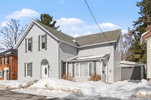 57 Charles ST, Carleton Place, ON K7C 2Y2