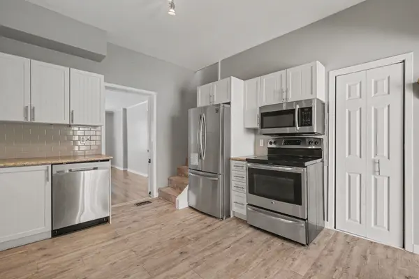 57 Charles ST, Carleton Place, ON K7C 2Y2