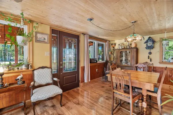 1 Mac Tavesh ST, Bluewater, ON N0M 1G0