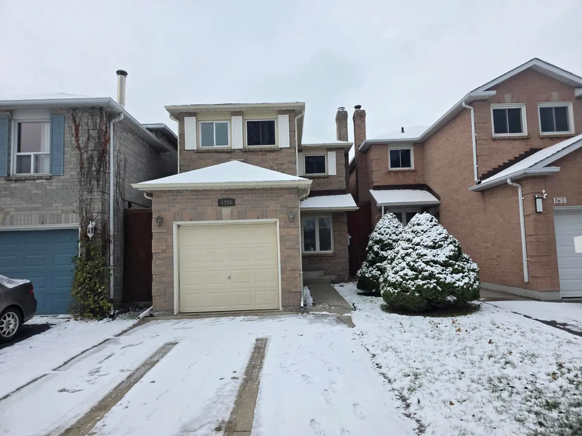 1296 Valerie CRES W, Oakville, ON L6J 7E5