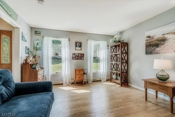 69 Lincoln Laurel Rd, Frelinghuysen Twp., NJ 07860