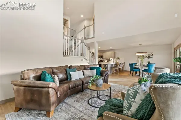 174 Luxury LN, Colorado Springs, CO 80921