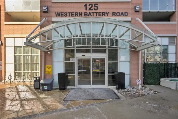 125 Western Battery RD #1502, Toronto C01, ON M6K 3R8