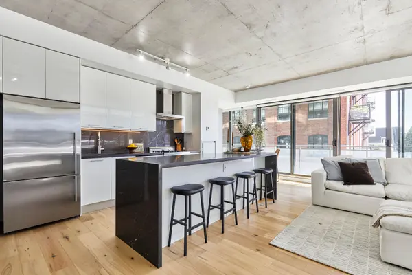 90 Broadview AVE #211, Toronto E01, ON M4M 0A7