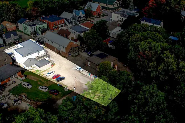 250 Main ST #4, King, ON L0G 1T0