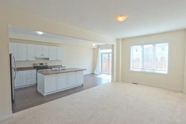 50 Sasco WAY, Essa, ON L0M 1B4