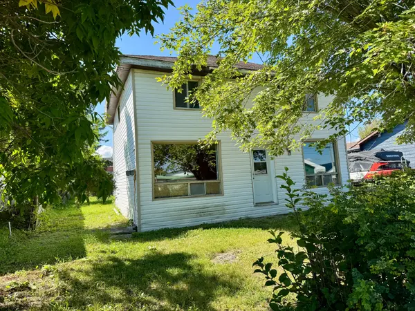 17 Lemarier ST, Kapuskasing, ON P5N 2S7