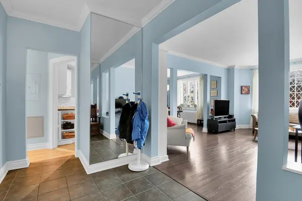 180 Augusta ST #2, Lower Town - Sandy Hill, ON K1N 8C1