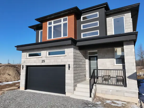 25 Elvira WAY, Thorold, ON L2V 0M7