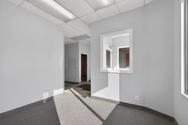 358 Main ST W #Ground Floor, Hamilton, ON L8P 1K2