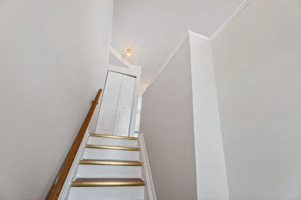 460 Seyton DR, Bells Corners And South To Fallowfield, ON K2H 1G2