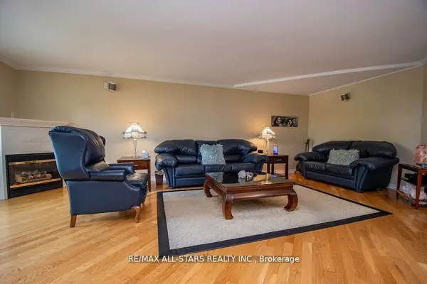 51 Rivermill BLVD #305, Kawartha Lakes, ON K9V 6E8