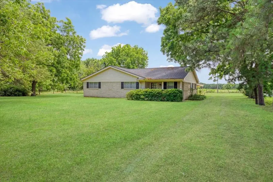 4400 N State Highway 121, Bonham, TX 75418
