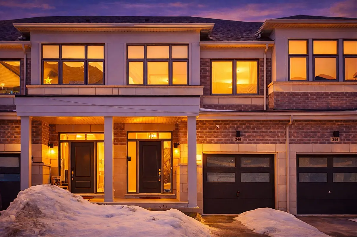 348 Okanagan PATH, Oshawa, ON L1H 0A7