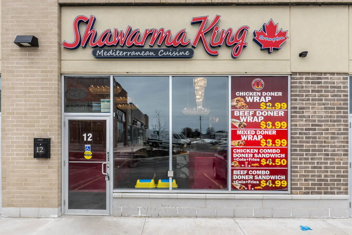 6111 Mayfield RD S #12, Brampton, ON L6T 3Z8