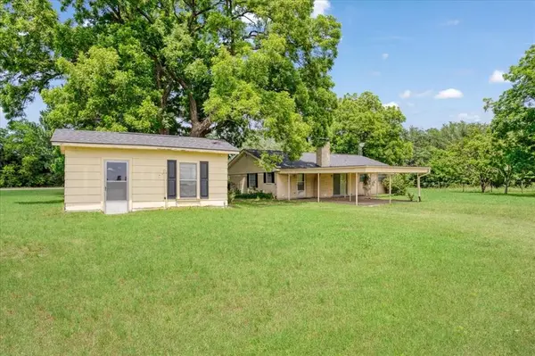 4400 N State Highway 121, Bonham, TX 75418