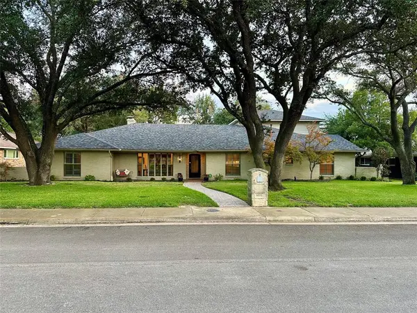 Dallas, TX 75248,6622 Regalbluff Drive