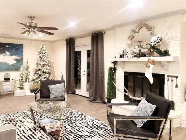 10807 Marsh Lane, Dallas, TX 75229