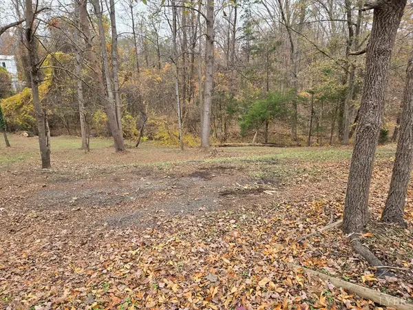 1700 Ward ST, Farmville, VA 23901