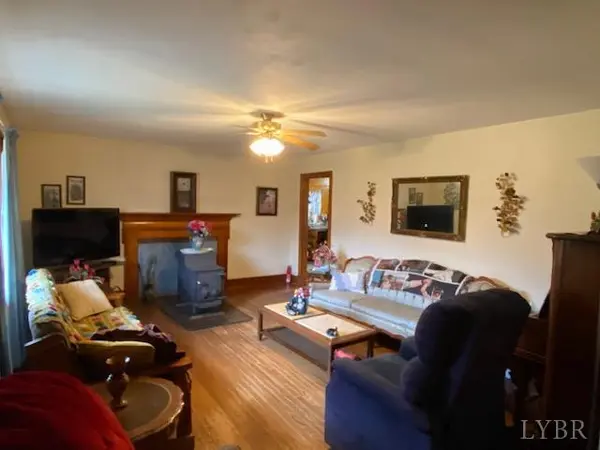 1700 Ward ST, Farmville, VA 23901