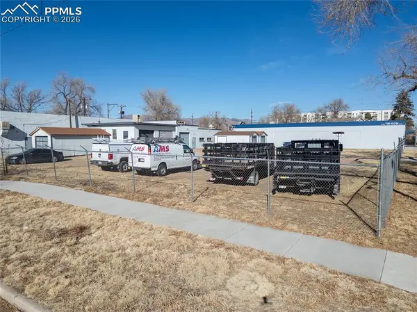 110 W Fountain BLVD, Colorado Springs, CO 80903