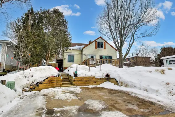 147 Berczy ST, Barrie, ON L4M 3R5