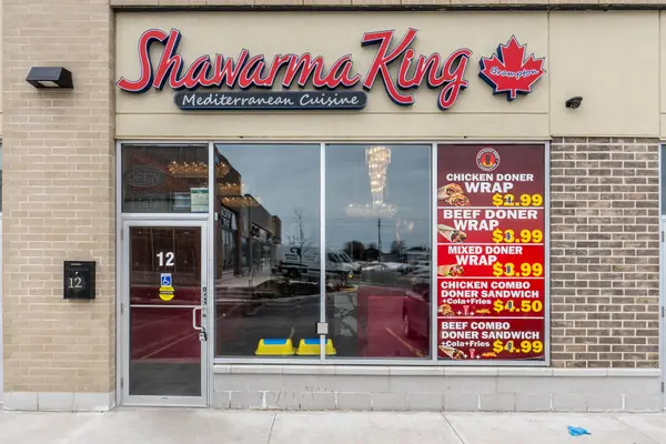 6111 Mayfield RD S #12, Brampton, ON L6T 3Z8