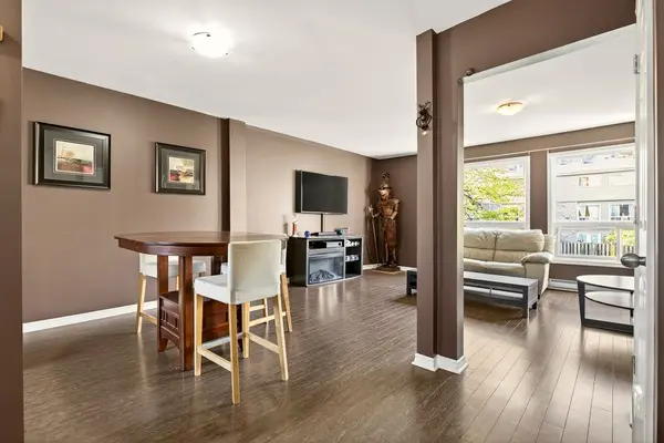 2050 Upper Middle RD #69, Burlington, ON L7P 3R9