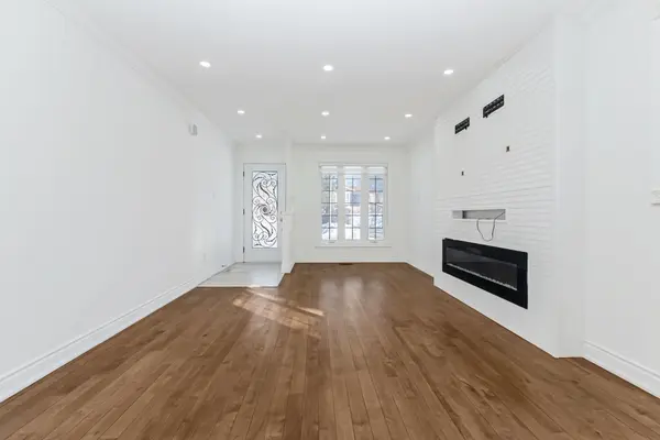 67 Talbot ST, Brampton, ON L6X 2P4