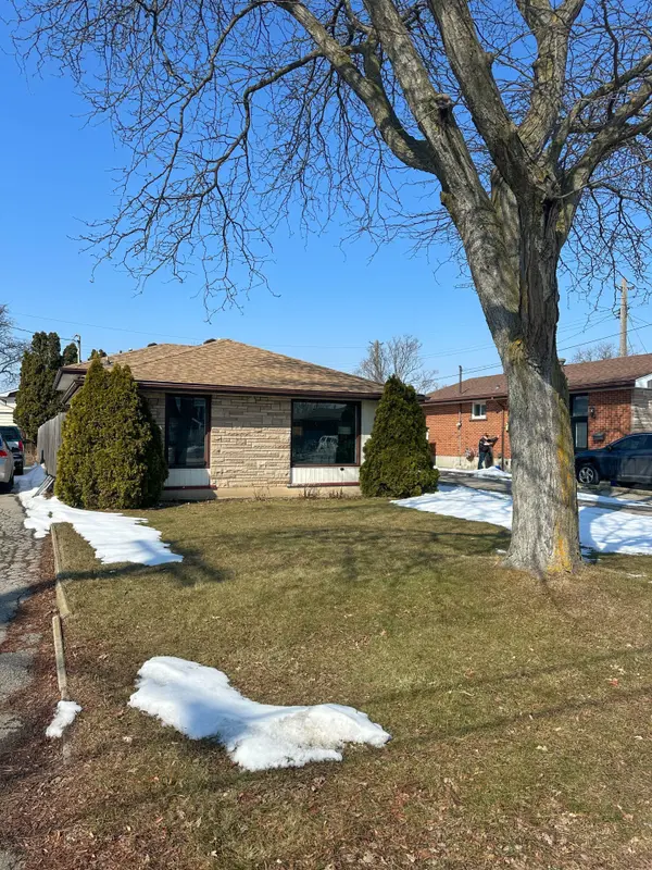 918 Upper Ottawa ST, Hamilton, ON L8T 3V7