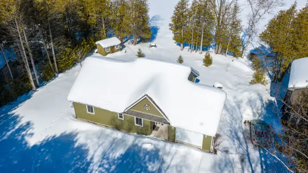 121 Brown's LN, Georgian Bluffs, ON N0H 2K0