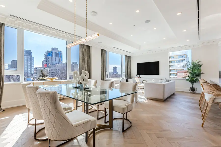 128 Hazelton AVE #602, Toronto C02, ON M5R 2E2