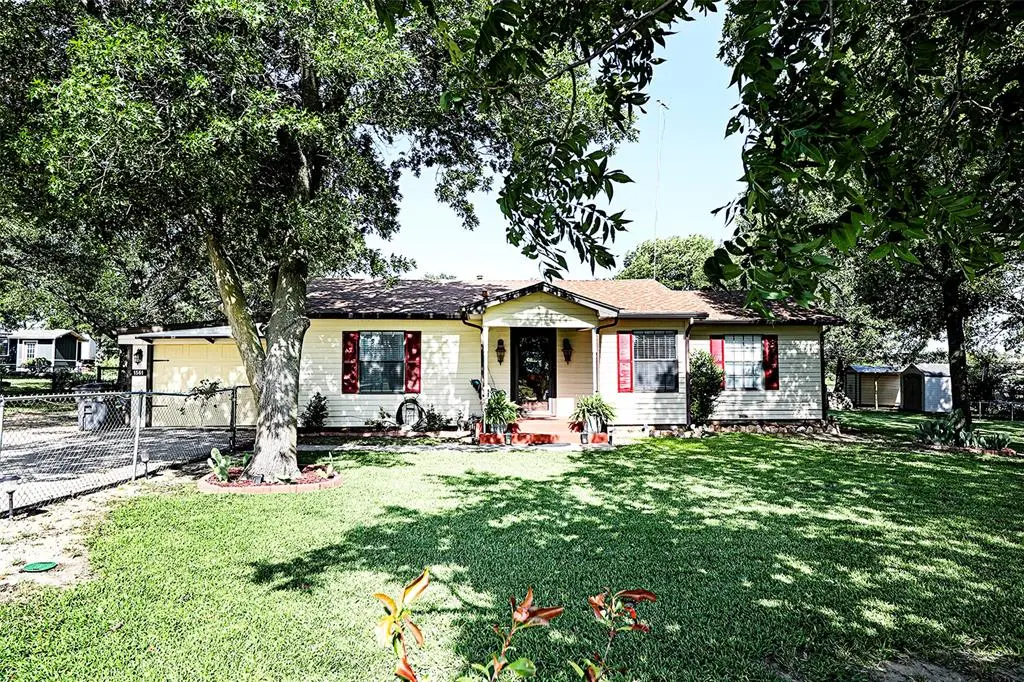 1561 Fm 1816, Bowie, TX 76230