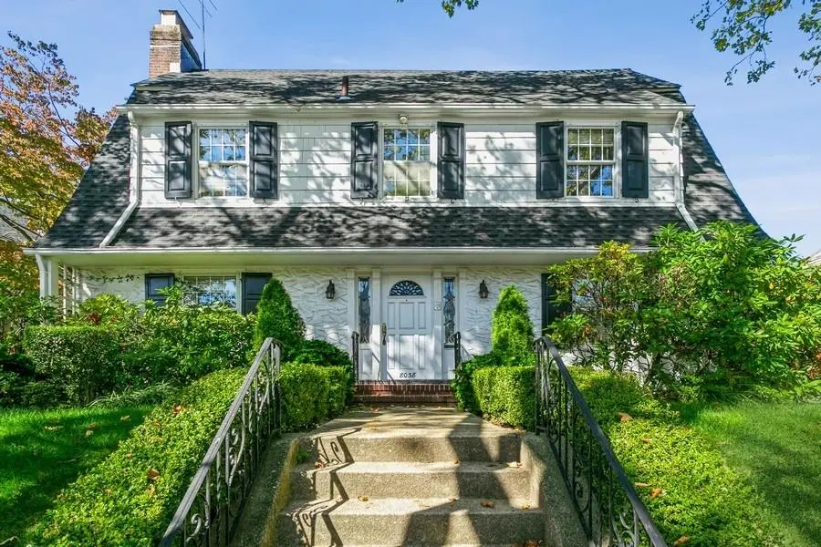 8038 Harbor View TER, Brooklyn, NY 11209