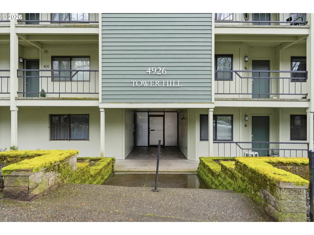4926 S CORBETT AVE #205, Portland, OR 97239