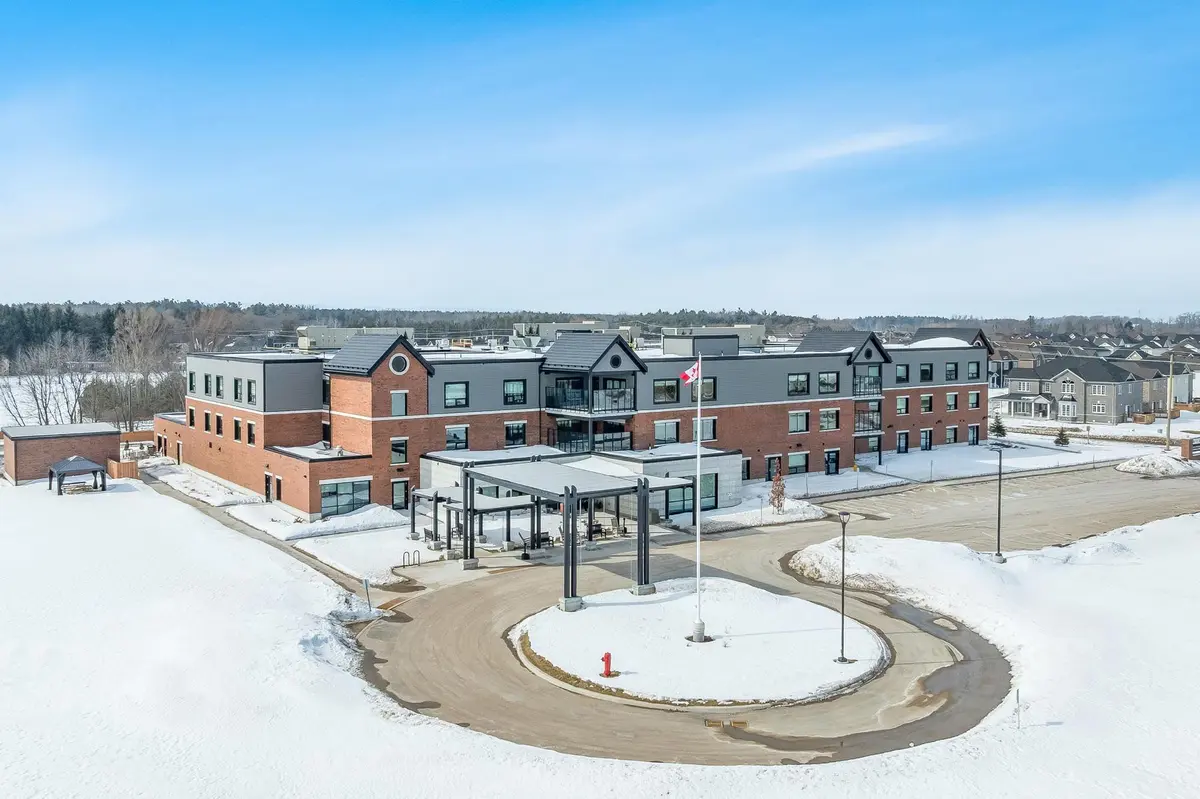 301 Junction RD #A2, Clearview, ON L0M 1S0