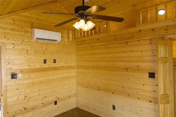 2820 US Highway 380, Decatur, TX 76234