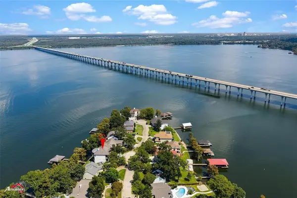 1 Lake Point Place, Shreveport, LA 71119