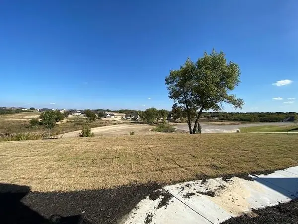 1042 Deer Island Court, Azle, TX 76020