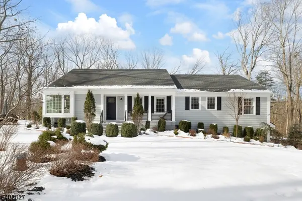 26 Robin Glen Rd, Watchung Boro, NJ 07069