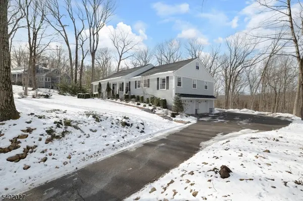 26 Robin Glen Rd, Watchung Boro, NJ 07069