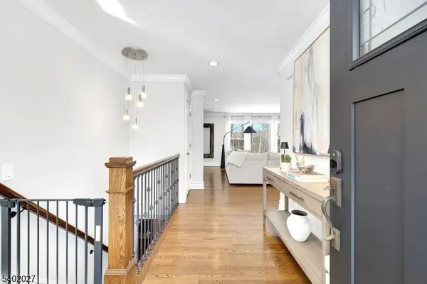 26 Robin Glen Rd, Watchung Boro, NJ 07069