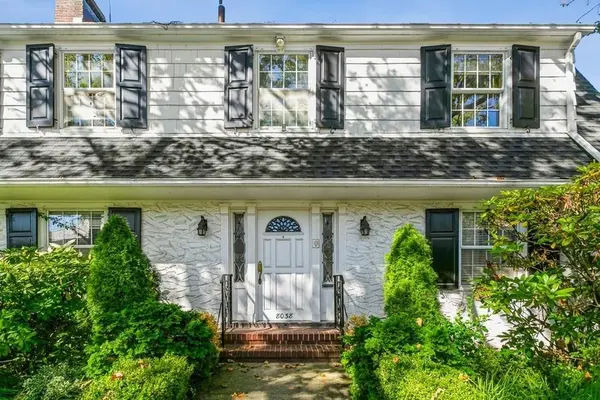 8038 Harbor View TER, Brooklyn, NY 11209