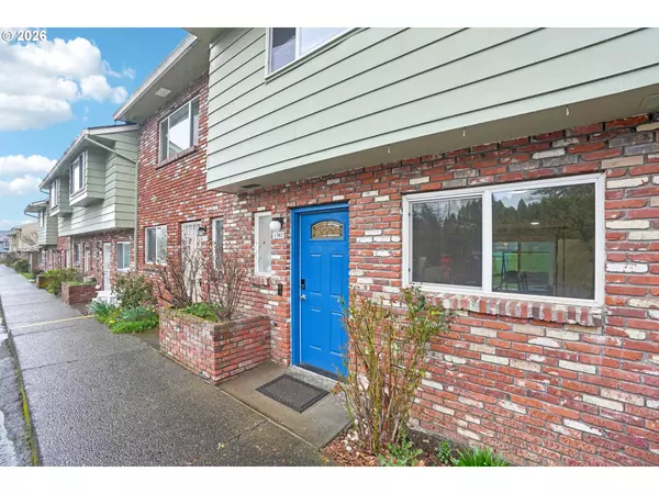 Gresham, OR 97030,1302 NE HOGAN DR